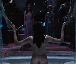 Tuppence Middleton, Vanessa Kirby - Jupiter Ascending (2015)