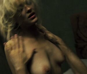 Marion Cotillard - La boite noire (2005)