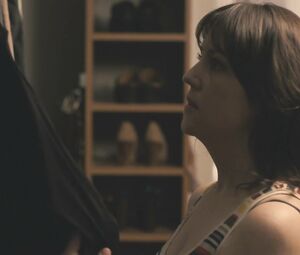 Melanie Lynskey - Hello I Must Be Going (2012) (Sex, Nude)
