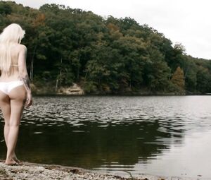 Lucretia Lynn - Harvest Lake (2016)