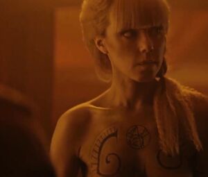 Agata Muceniece nude - V kletke s01e03 (2019)