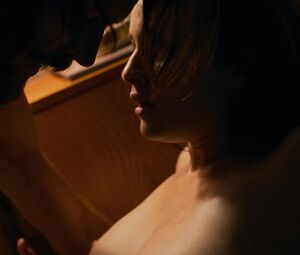 Lisa Vicari nude - Dark s02e01e04-06 (2019)