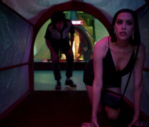 Melissa Barrera nude , Mishel Prada, Roberta Colindrezs nude - Vida s02e08 (2019)