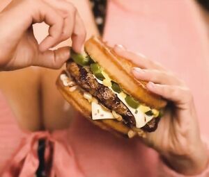 Commercial Celebs Nudity Carl's Jr. Commercial - Kate Upton