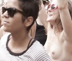 Nudity TV shows Amy Landecker, Gaby Hoffmann - Transparent S02E07-10 (2015)