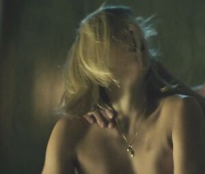 Sex scene Veerle Baetens - The Ardennes (2015)