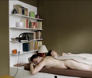 Sex Scene of Movies | Julia Koschitz, Lena Lauzemis nude - Unsichtbare Jahre (2015)