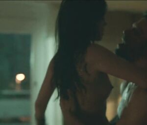 Celebs sex scene | Aylin Tezel naked - Die Informantin (2016)