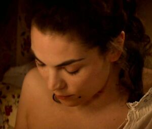 Sex video Blandine Bury, Coralie Revel, Lea Wiazemsky naked - Louis XV, Bordertown