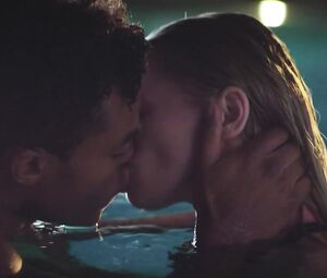 Alena Savostikova Naked - Cool Hair (2017)