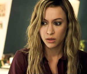 Sexy Natalia Verbeke - El Otro Lado de la Cama