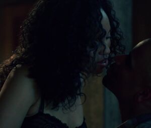 Dawn-Lyen Gardner Hot - Queen Sugar s02e13 (2017)