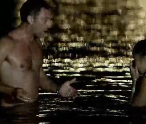 Lola Le Lann nude - Un moment d'egarement (2015)