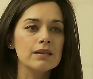 Celebs Hook-Up Episode Elvira Cristi en capítulo Buscando a Papá - Infieles - Chilevisión