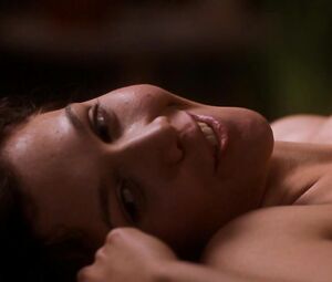 Maggie Gyllenhaal nude -  Secretary (celeb sex scenes)