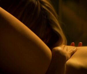 Alana Hood, Anna Skellern, Natasha O’Keeffe, Carlotta Morelli  in Lip Service S02E03 (2012)