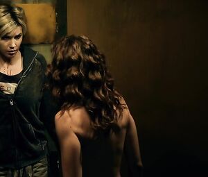 Ashlynn Yennie and Katie Cassidy - The Scribbler (2014)