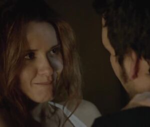 Elena Ballesteros nude - B&b, de boca en boca S02E11 (2015)