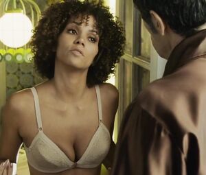 Halle Berry Nude - Frankie Alice (2010)