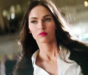 Naked Megan Fox Sexy - Teenage Mutant Ninja Turtles_ Out of the Shadows (2016)