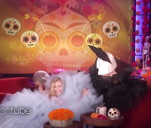 Hot scene Beth Behrs Sexy - The Wickedly Fun - The Ellen DeGeneres Show 2016