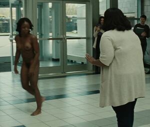 Nude Naomi Watts, Marsha Stephanie Blake - Luce (2019)