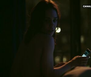 Nude Alice Belaidi - Hippocrate s01e04 (2018)
