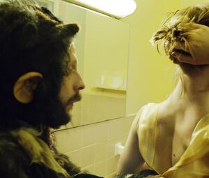 Nude Perrie Voss - Ape Sodom (2016)