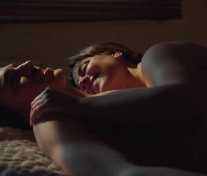 Nude Natalia Barrientos, Asia Ortega Leiva, Mireia Oriol - Les de l'hoquei s01e02 (2019)
