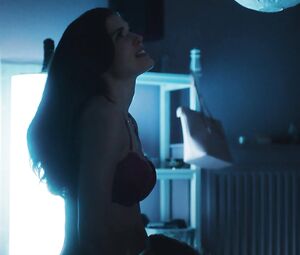 Nude Caroline Hartig - Schattenmoor s01e08 (2019)