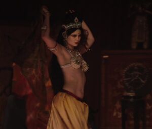 Nude Emilie Biason - Santos Dumont s01e04 (2019)