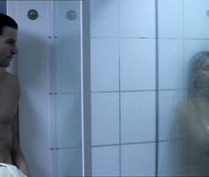 Nackte Nadja Uhl - Dornrooschen erwacht (2005)