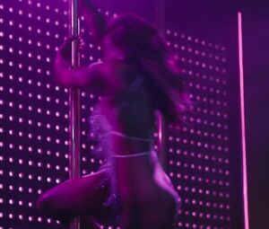 Jennifer Lopez sexy strip - Hustlers (2019) Hollywood movie scene