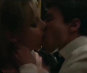 In the darkness of hotel room girl in black gets humped in TV series Elite