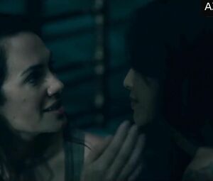 Twosome lesbian sex scene of Asian Levy Tran and Kate Siegel in The Haunting of Hill House
