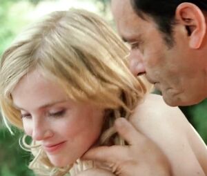 Isabelle Carre flirts with younger and older boyfriends in French movie Feelings (2003)