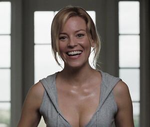 Arielle Kebbel nude, Emily Browning sexy, Elizabeth Banks sexy – The Uninvited (2009)
