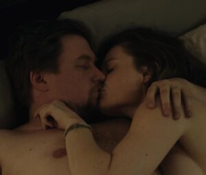 Lindsay Burdge Nude - Easy s02e02 (2017)