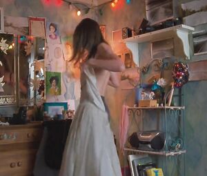 Natalia Dyer Sexy - I Believe in Unicorns (2014)