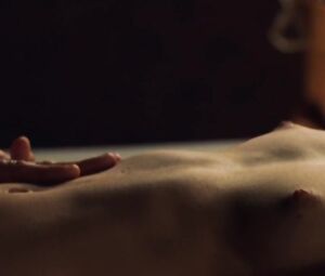 Emma Lung Nude - Peaches (2004)