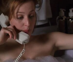 Gillian Anderson Nude - The X-Files (2000) s07e19