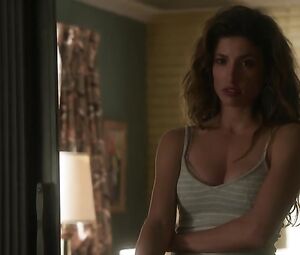 Tania Raymonde Nude - Goliath s01e06 (2016)