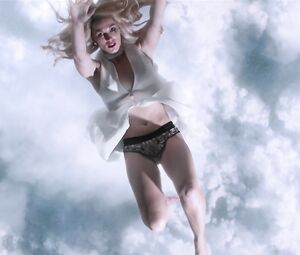 Kristin Lehman sexy - Altered Carbon s01e09 (2018)