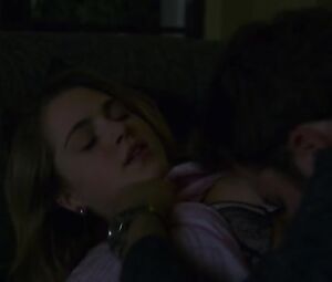 Anne Winters hot scene - 13 Reasons Why S02E07 (2018)