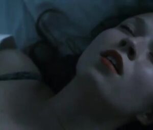 Nepravdepodobnรก romance - Sexy Solo Girl Masturbating