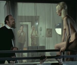 Susanne Jagd, Annie Birgit Garde, Jette Weibel, Birte Tove nude - Tandlæge på sengekanten (1971) Classic Sex Scenes