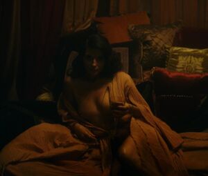 Amara Zaragoza naked - Strange Angel s01e07 (2018)