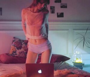 Victoria Bugallo nude - SENSES (2018)