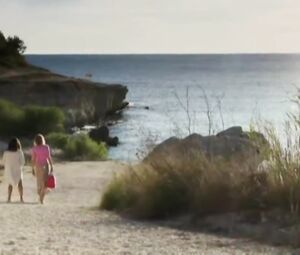 Alexandra Vandernoot nude - Noces Rouges s01e05 (2018)