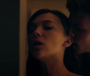 Synnove Karlsen nude - Clique s02e03 (2018)